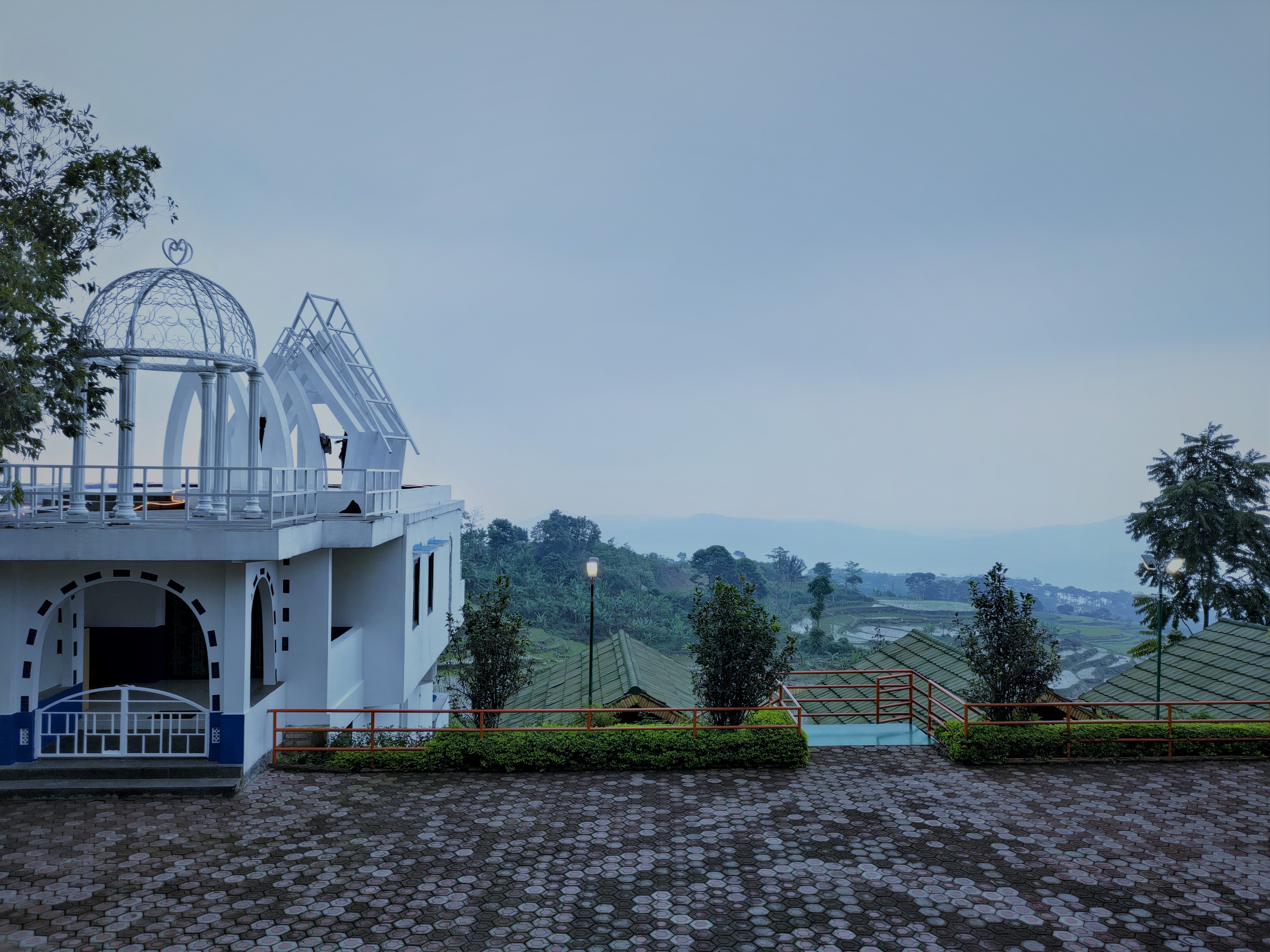villa khayangan
